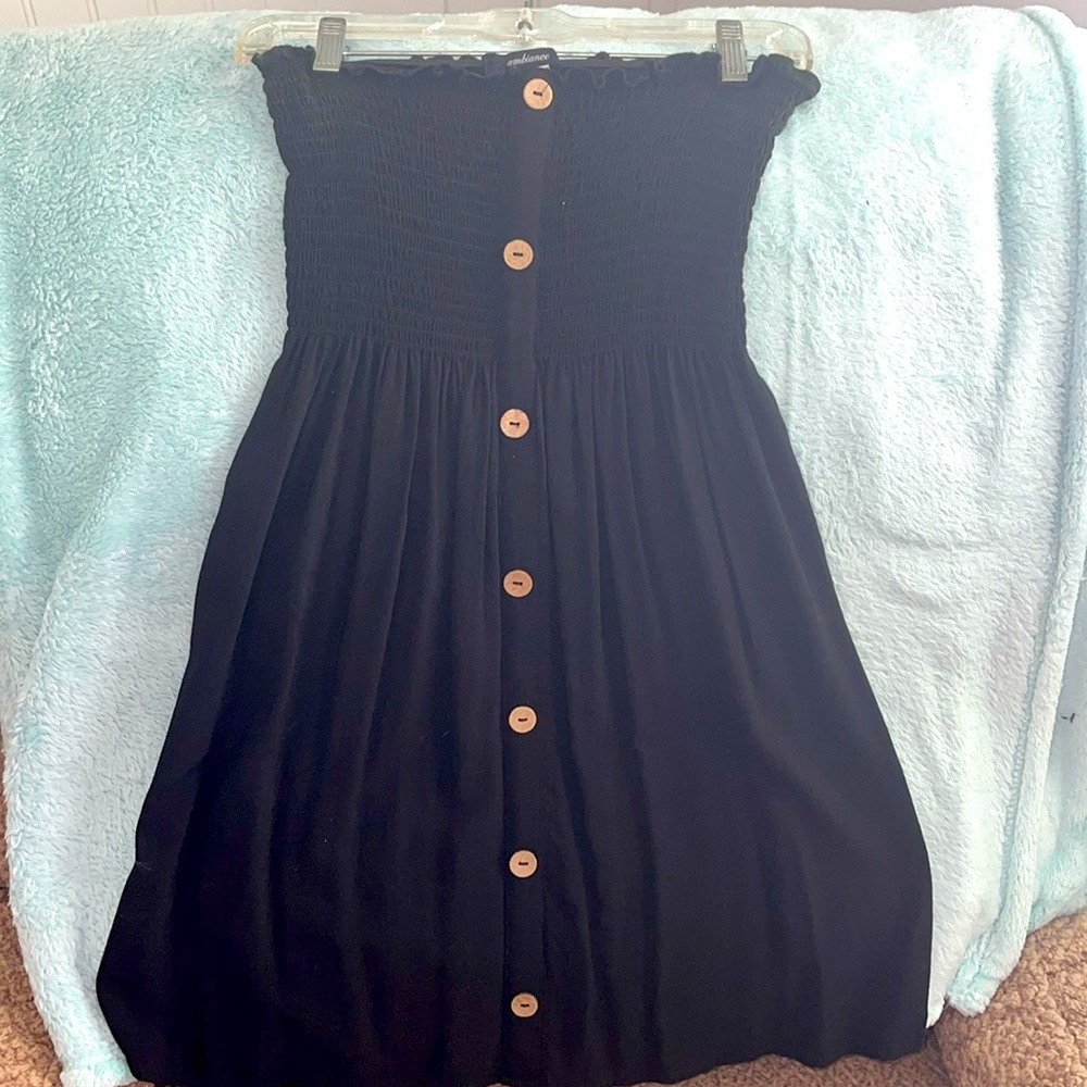 Pretty strapless sundress